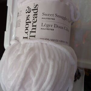 Loops & Threads Sweet Snuggles Lite White Yarn 1 Skein 218 yds
